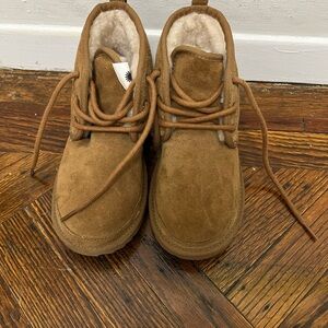 Uggs Unisex Neumel Suede Chukka Boots booties